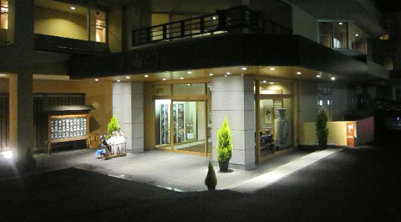 03玄関.jpg